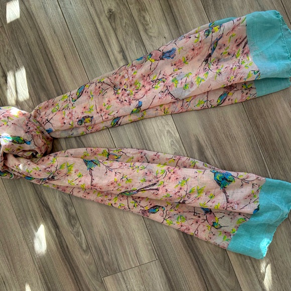 🧣 for sale! - Picture 2 of 5